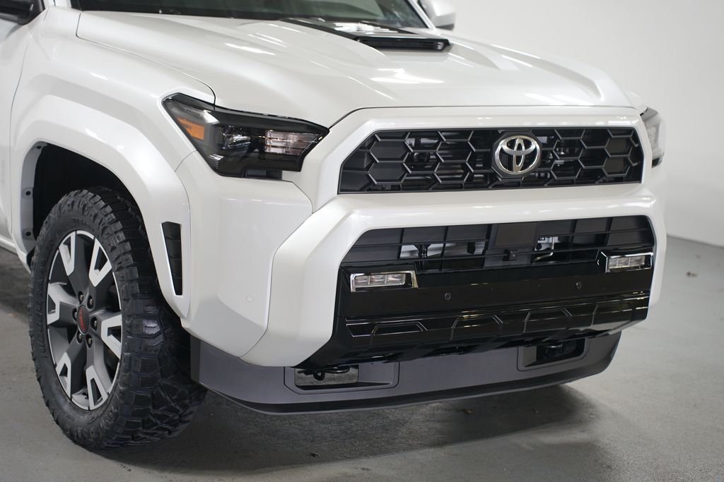Thumbnail: 2025 Toyota 4Runner - 4