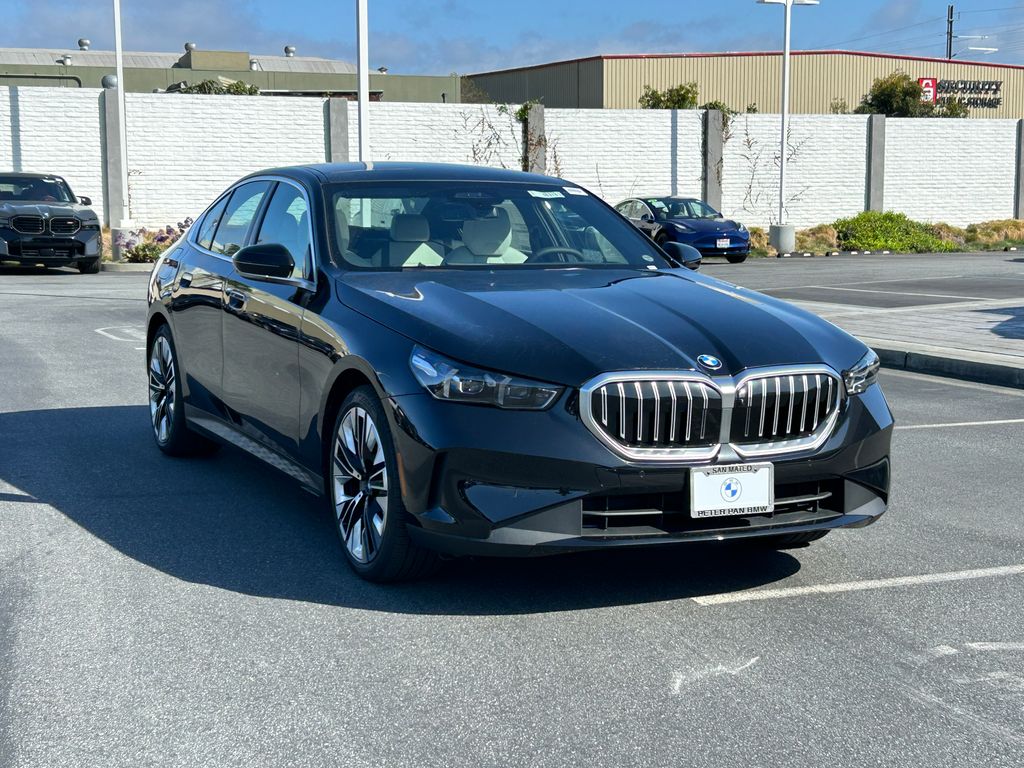 2025 BMW 5 Series 530i 7