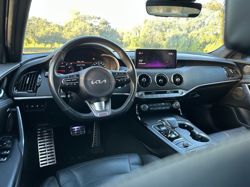 Thumbnail: 2022 Kia Stinger - 12