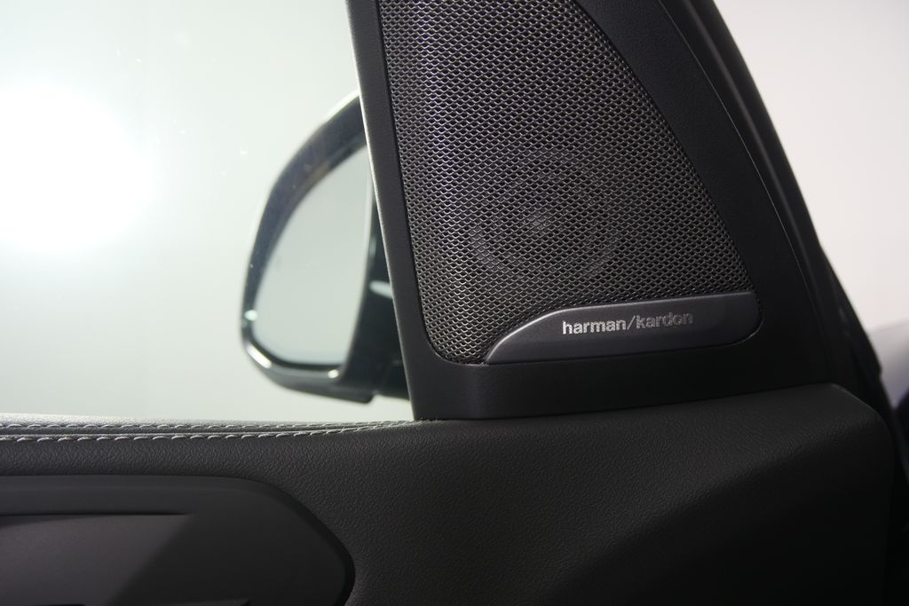 Thumbnail: 2026 BMW X5 - 9