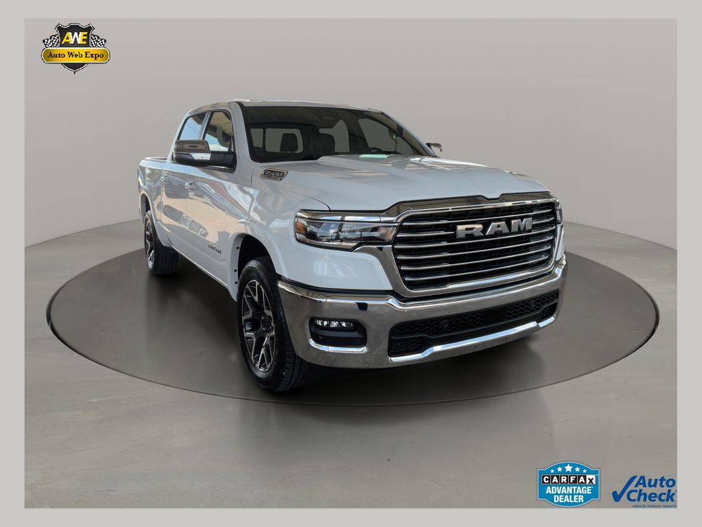 Bright White Clearcoat 2026 RAM 1500 Pickup Truck Four-Wheel Drive 8-Speed Automatic