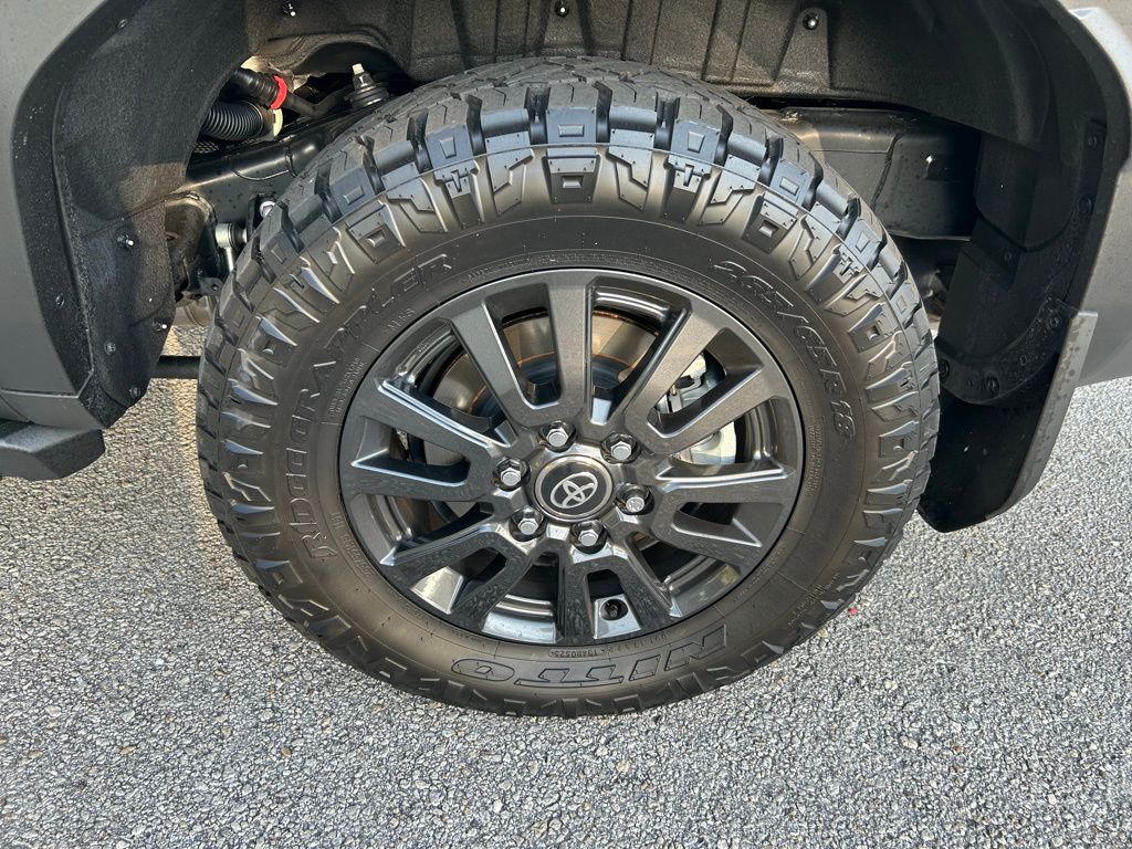 Thumbnail: 2025 Toyota Land Cruiser - 9