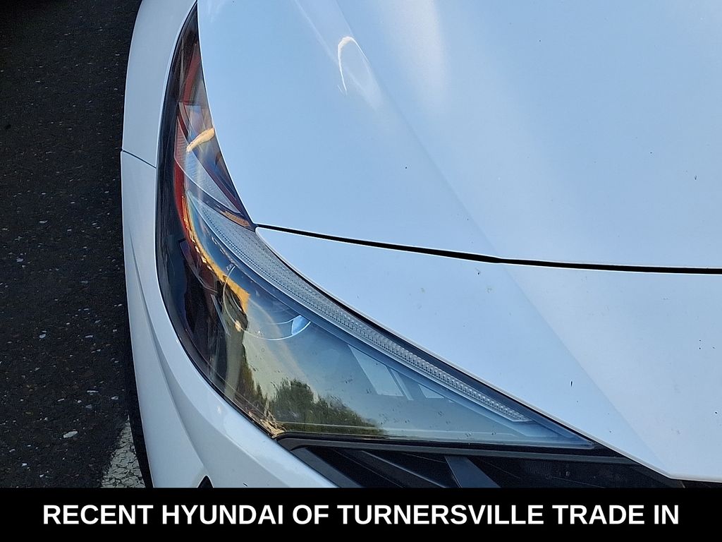 Thumbnail: 2021 Hyundai Elantra - 5