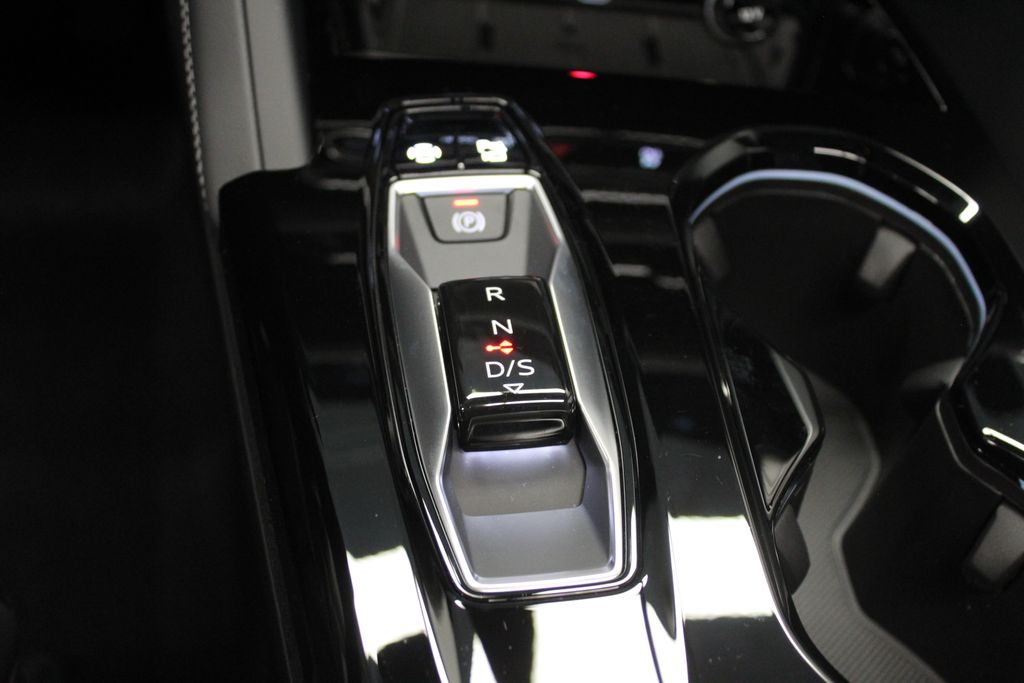 Thumbnail: 2026 Audi Q5 - 16