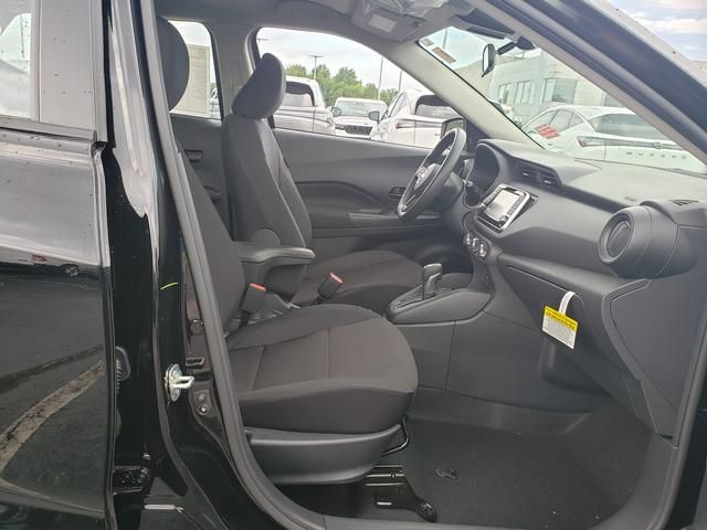 new 2025 Nissan Kicks Play car, priced at $21,149