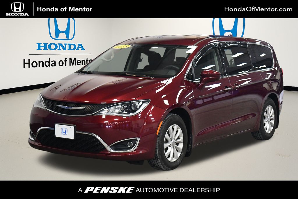 Thumbnail: 2018 Chrysler Pacifica - 1