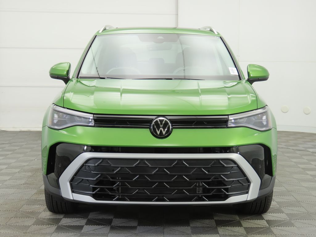 2025 Volkswagen Taos SE 3