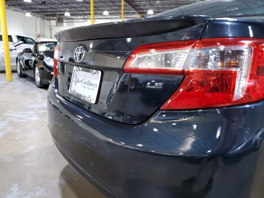 2012 Toyota Camry LE 37