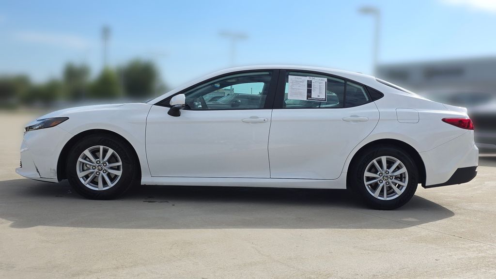 Used 2025 Toyota Camry LE with VIN 4T1DAACK9SU592510 for sale in Kansas City