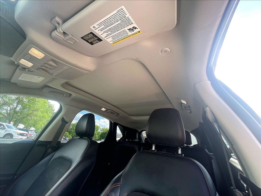 2022 Ford Escape — photo 7