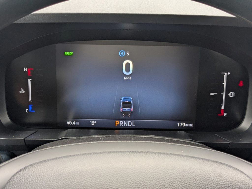 2025 Ford Maverick XL