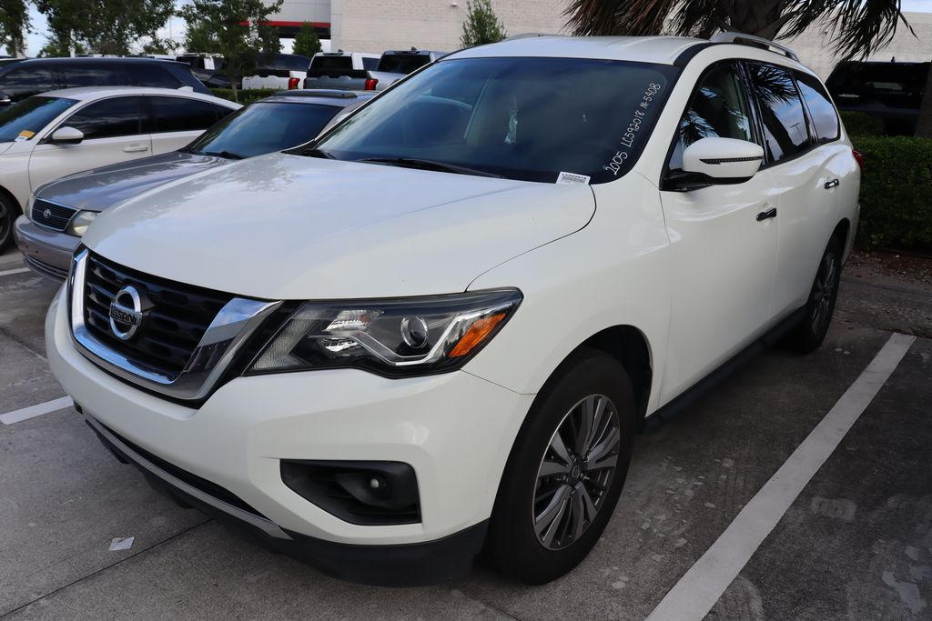 Thumbnail: 2020 Nissan Pathfinder - 2