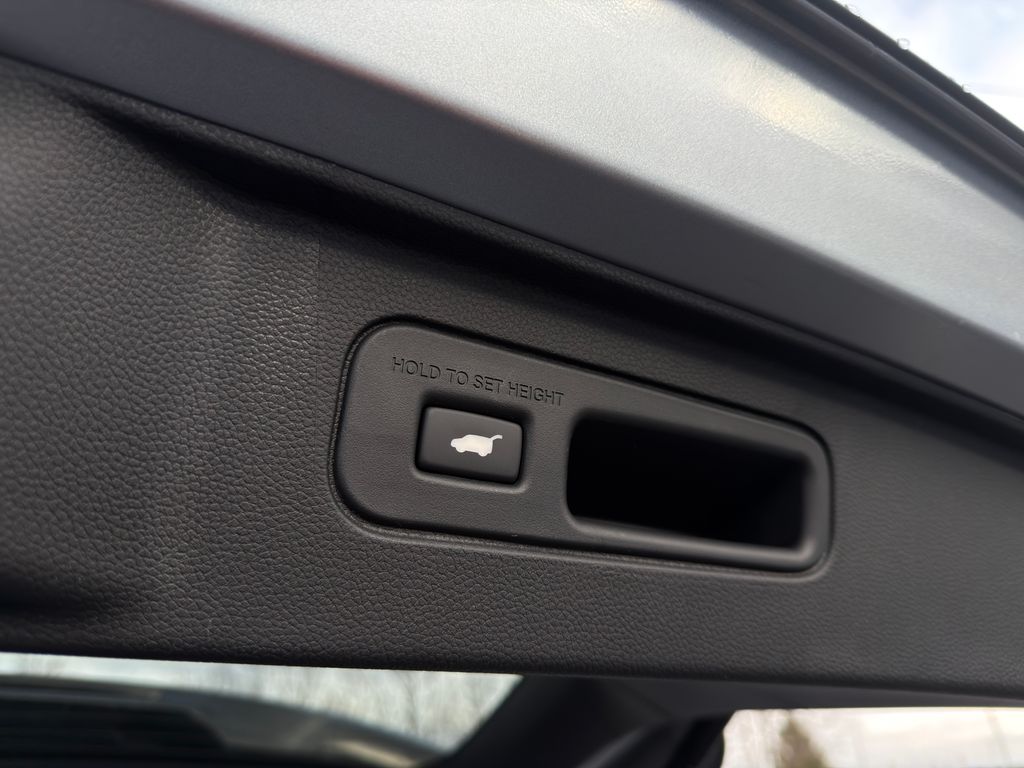 Thumbnail: 2026 Honda Pilot - 24