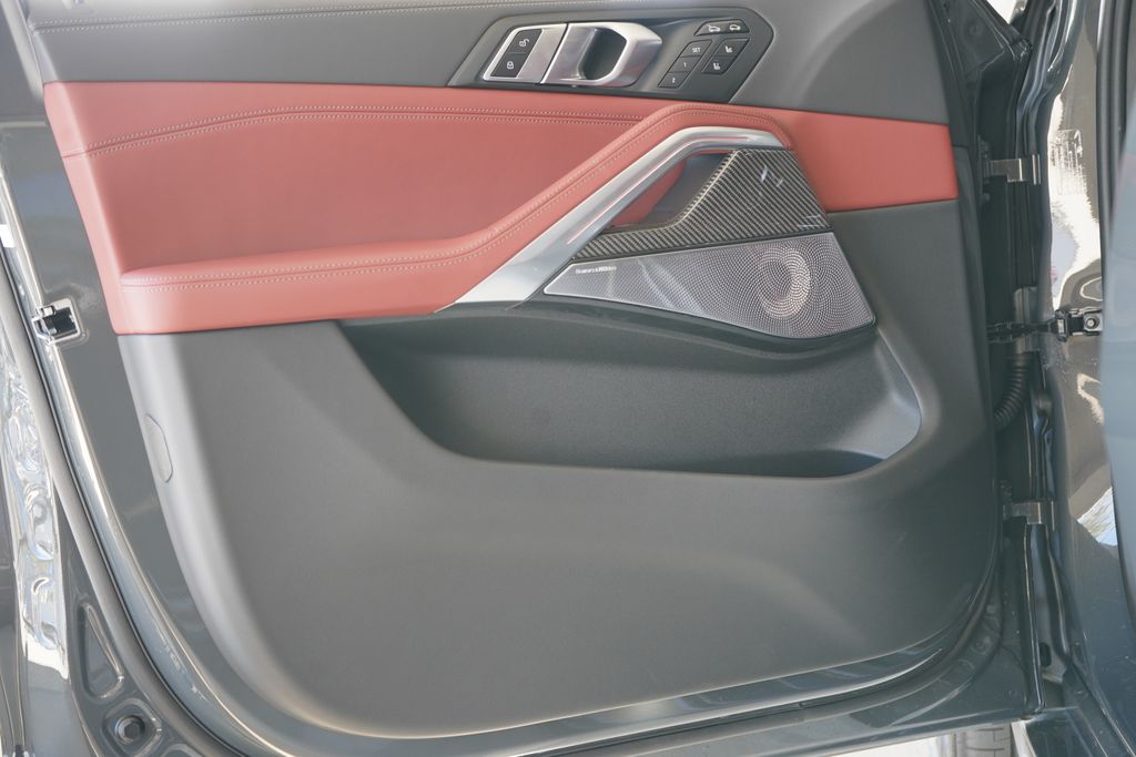 Thumbnail: 2026 BMW X6 - 10