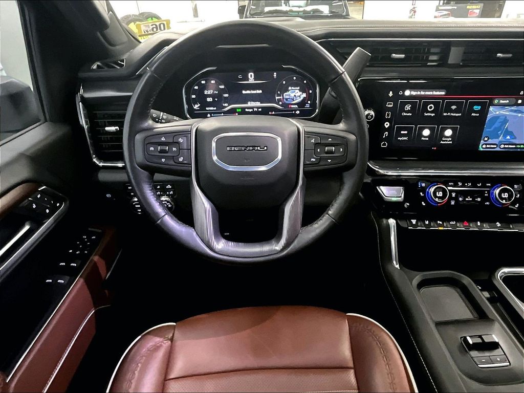 2025 GMC Sierra 2500HD — photo 17
