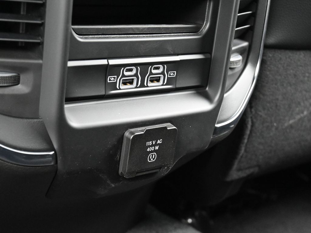 New 2026 Bright White Clearcoat Ram Laramie image 32