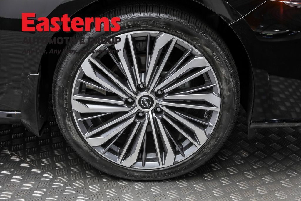 Used 2023 Black Nissan 2.5 SL image 30