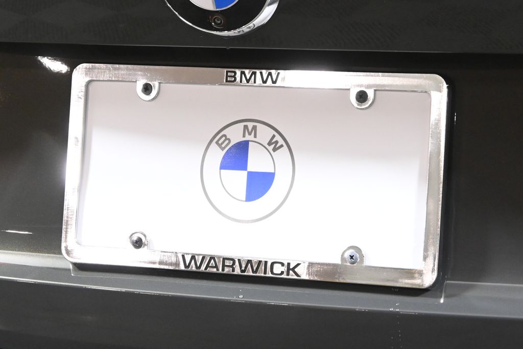 Thumbnail: 2026 BMW i4 - 14