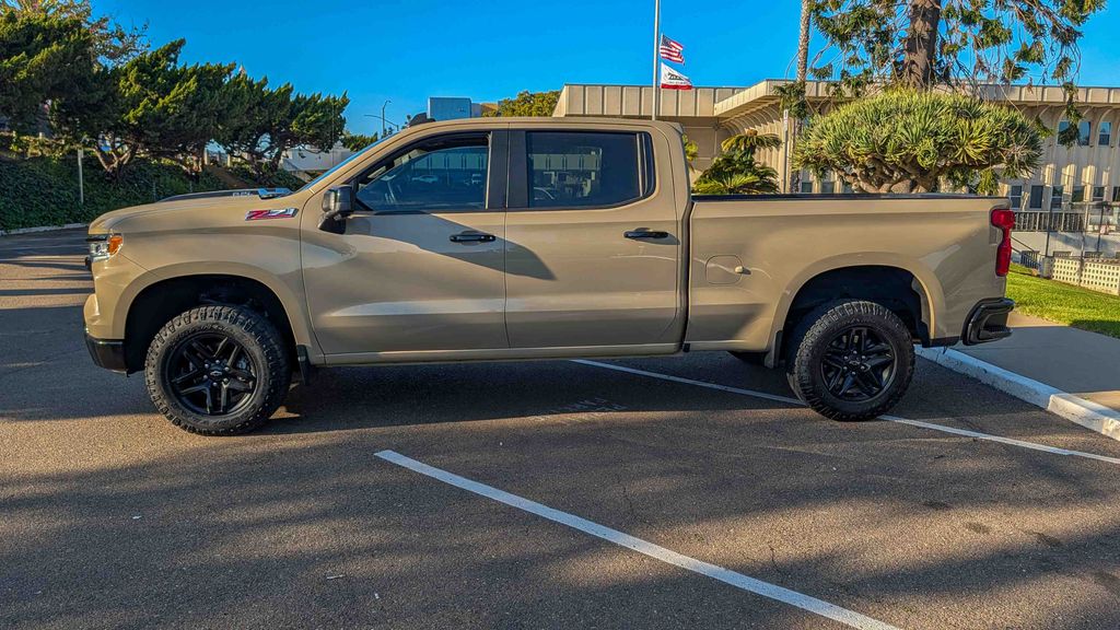 Used 2022 Chevrolet Silverado 1500 LT Trail Boss 4D Crew Cab