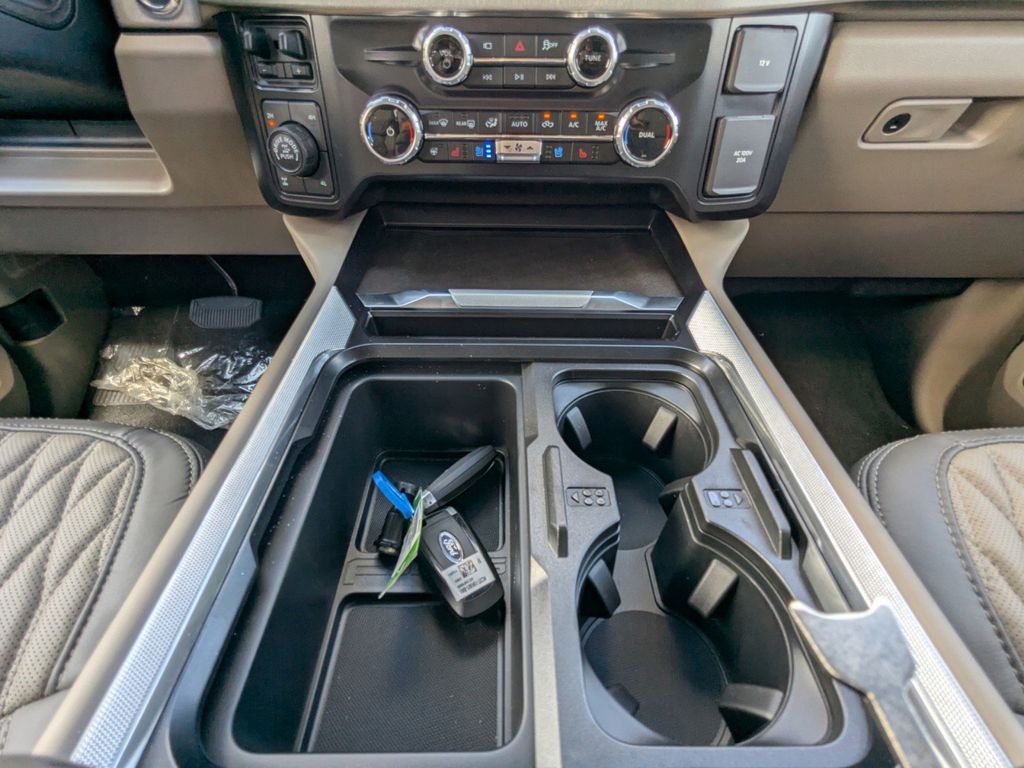 2025 Ford F-250 Platinum