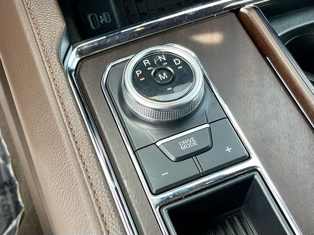 Used 2024 White Ford King Ranch image 17