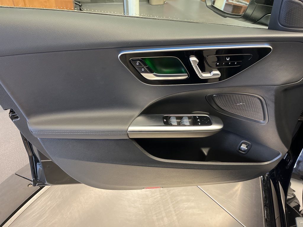 Thumbnail: 2025 Mercedes-Benz C-Class - 11