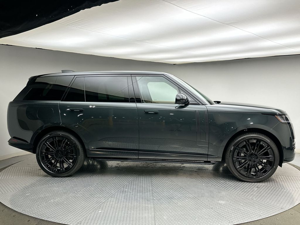 Thumbnail: 2026 Land Rover Range Rover - 12