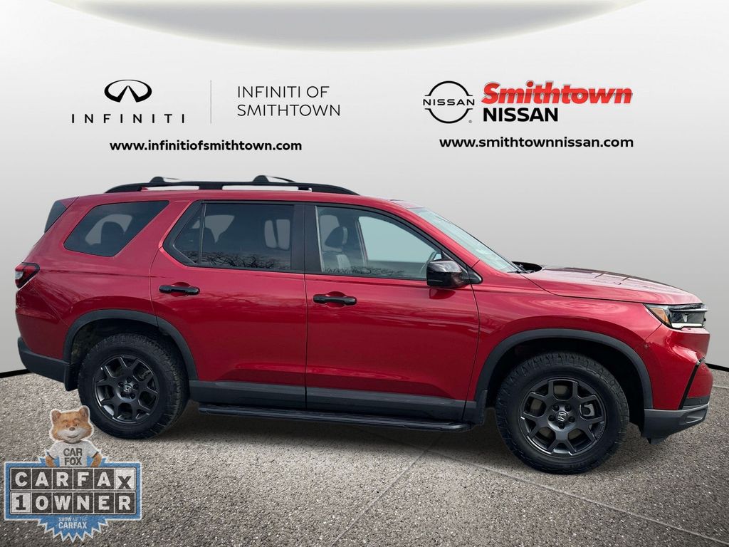 View vehicle photo 5