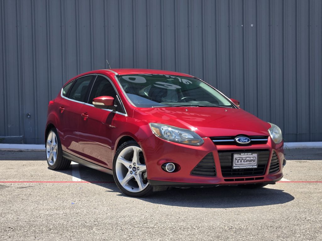  2013 Ford Focus Titanium Hatchback   