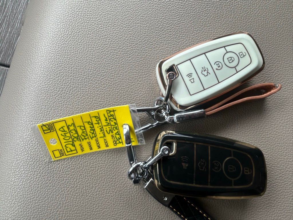 Used 2023 Silver Ford Limited image 16