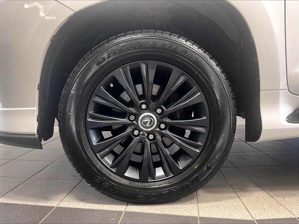 2022 Lexus GX — photo 7