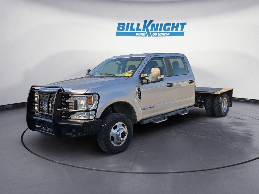  2022 Ford F-350 Super Duty Chassis XL Crew Cab DRW 4WD   