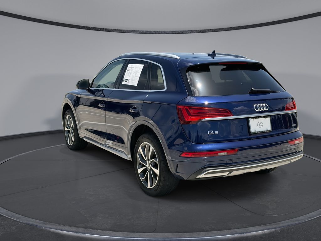Thumbnail: 2021 Audi Q5 - 10