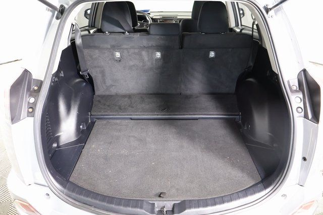 2018 Toyota RAV4 Hybrid LE photo