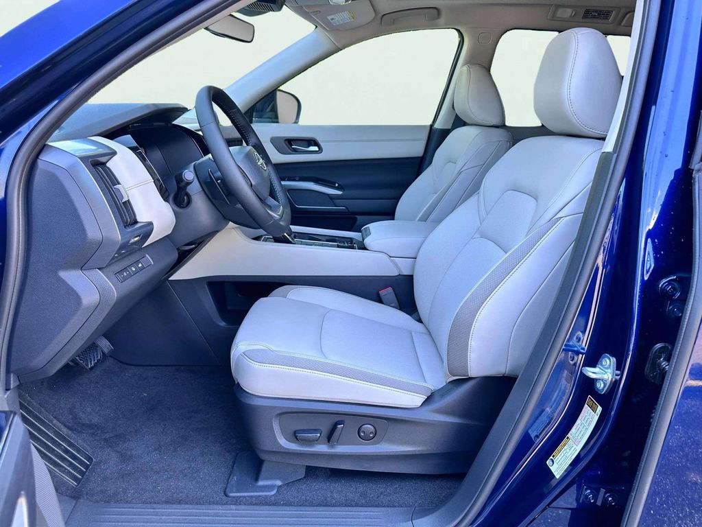 New 2026 Deep Ocean Blue Pearl Nissan SL image 13