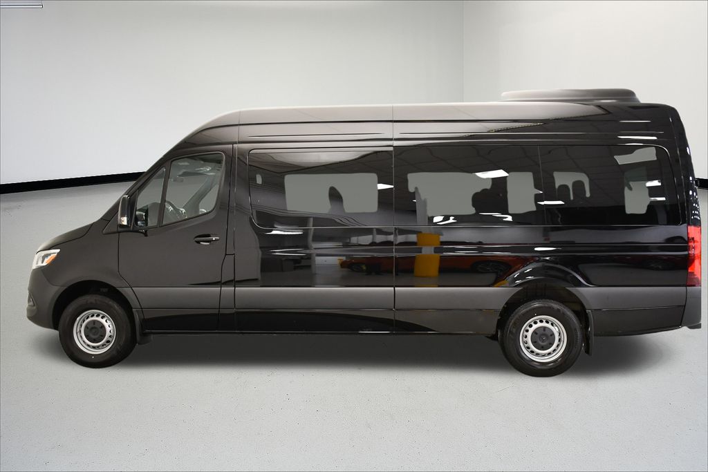 Thumbnail: 2026 Mercedes-Benz Sprinter - 4