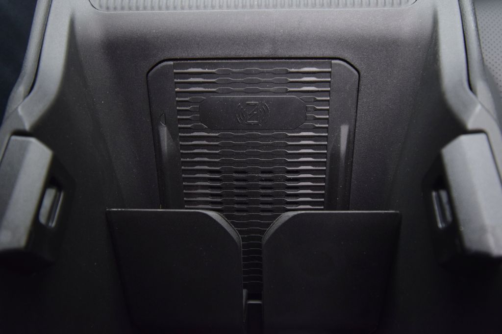 new 2026 Jeep Cherokee car, priced at $39,647
