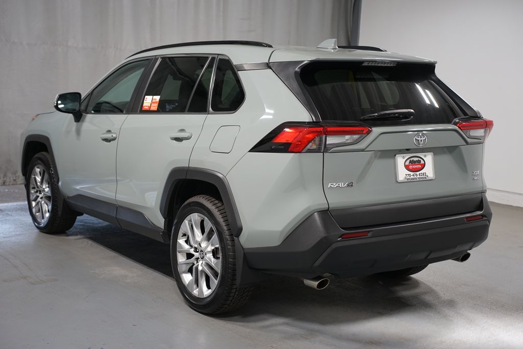 Thumbnail: 2021 Toyota RAV4 - 6