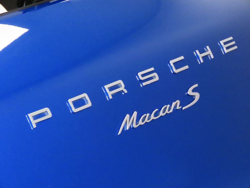 Thumbnail: 2017 Porsche Macan - 12