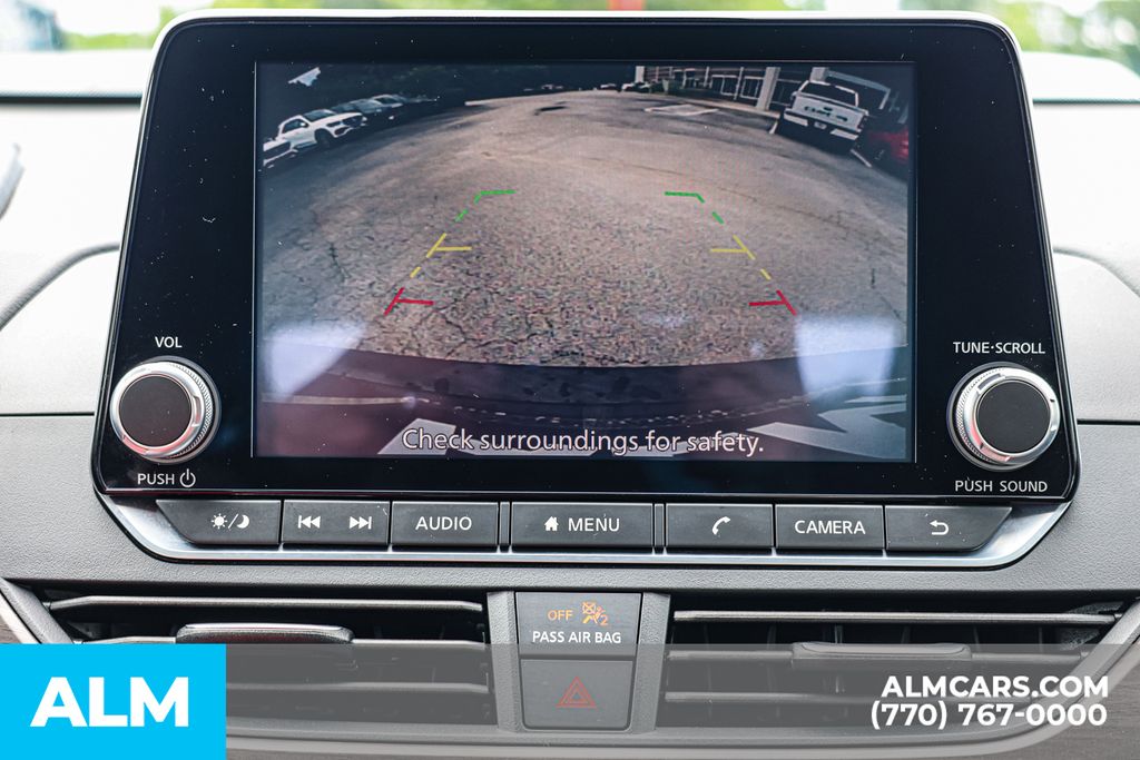 Used 2025 Black Nissan 2.5 SV image 35