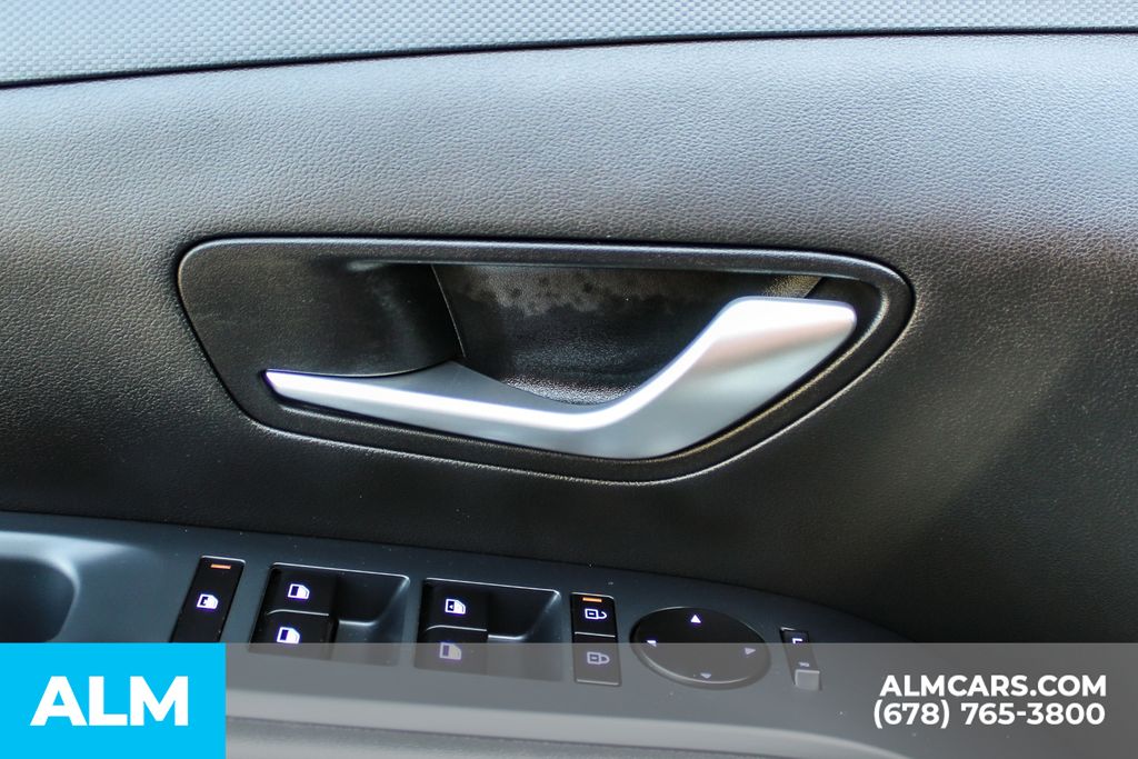 2025 Hyundai Tucson SE photo 34