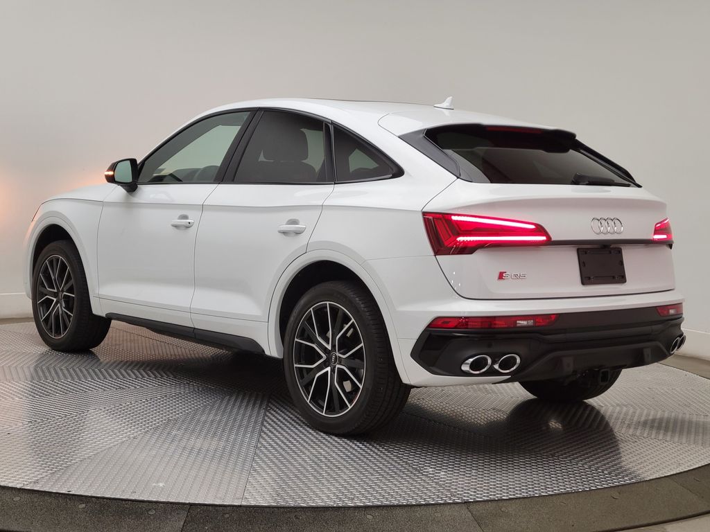 Thumbnail: 2023 Audi SQ5 - 4