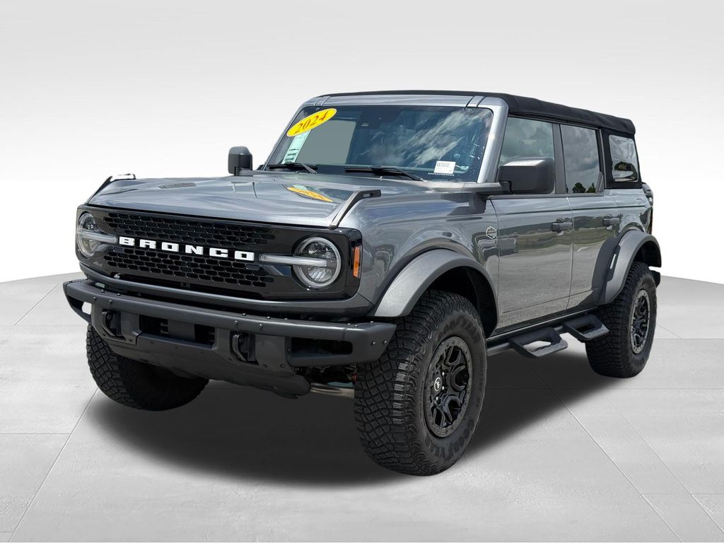 Gray Metallic 2024 Ford Bronco SUV / Crossover Four-Wheel Drive Automatic