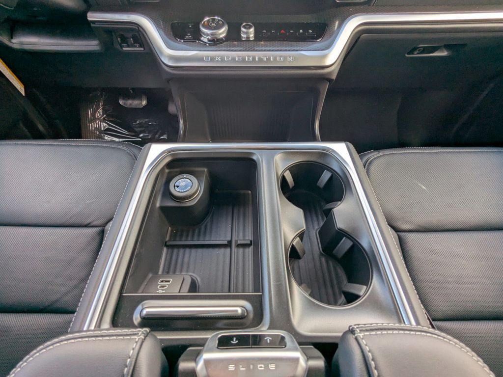 2026 Ford Expedition Max Platinum MAX