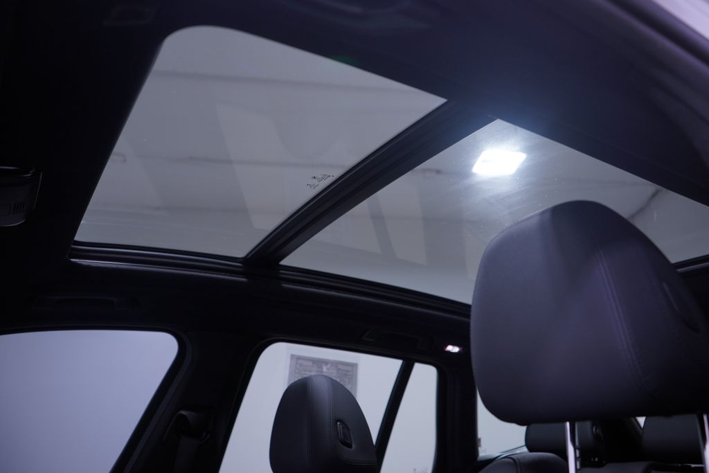 Thumbnail: 2021 BMW X3 - 8