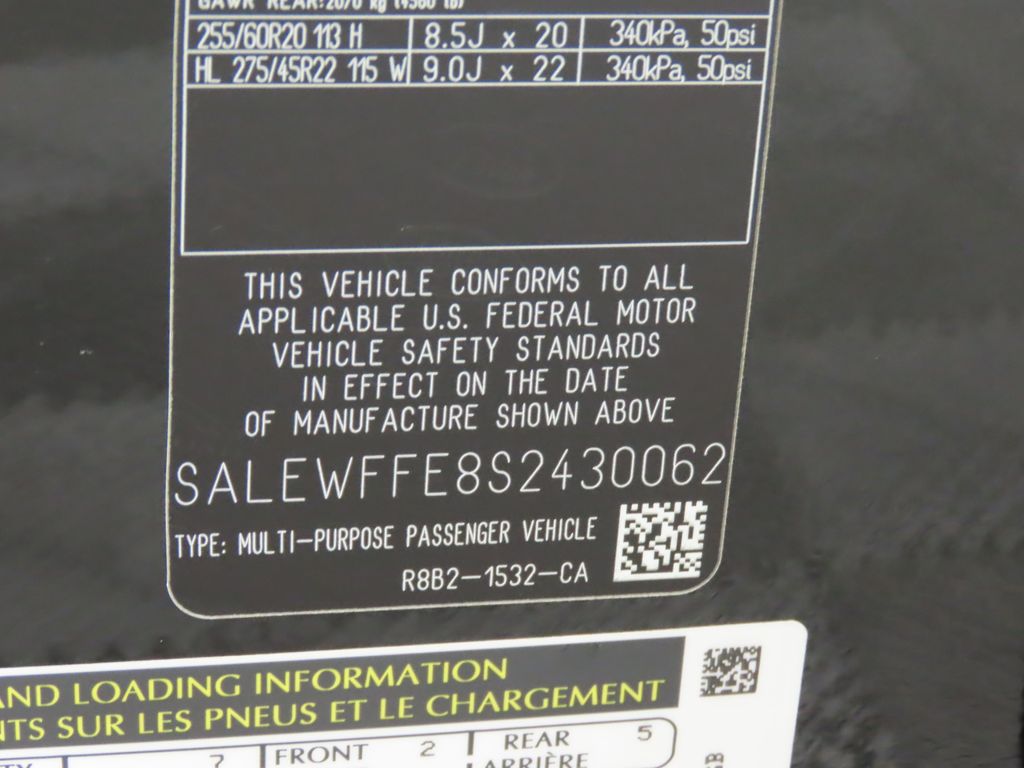 Thumbnail: 2025 Land Rover Defender - 32