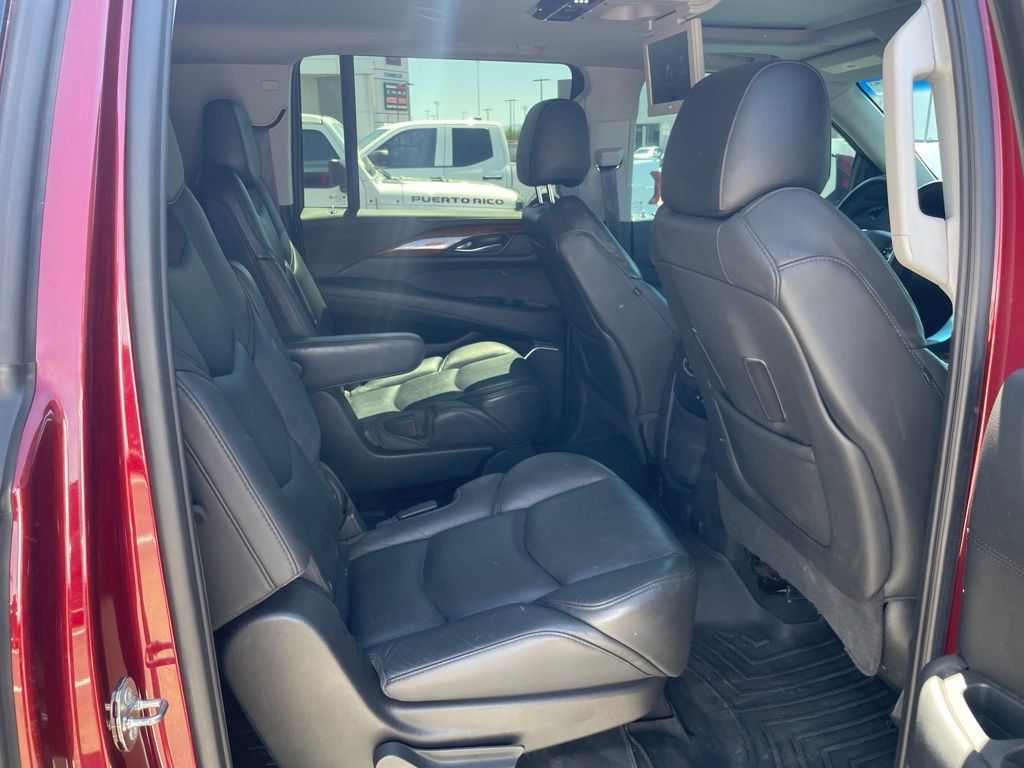 Thumbnail: 2017 Cadillac Escalade - 20