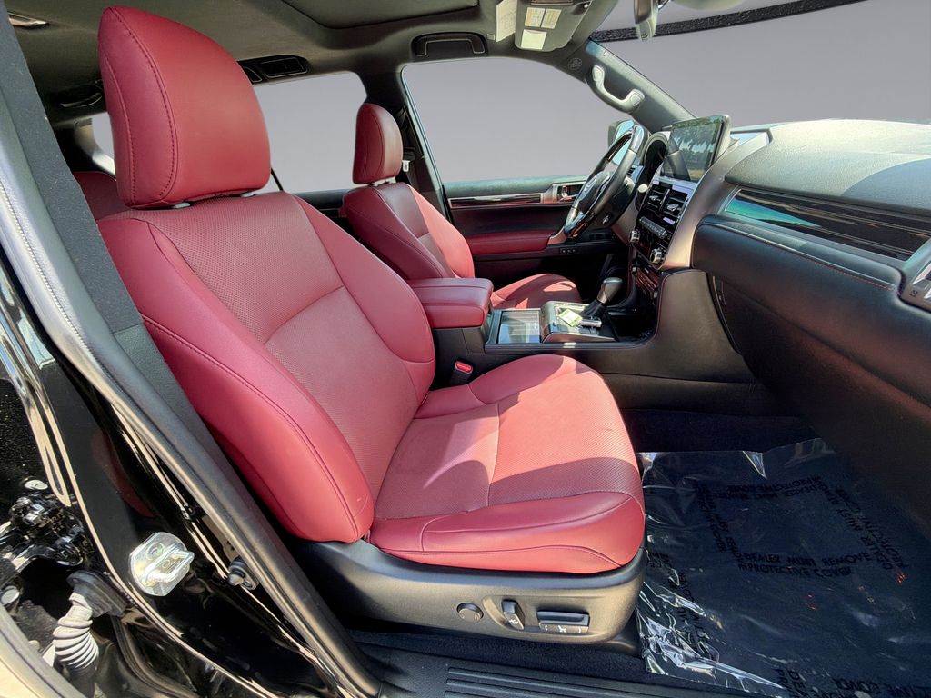 Thumbnail: 2023 Lexus GX - 16