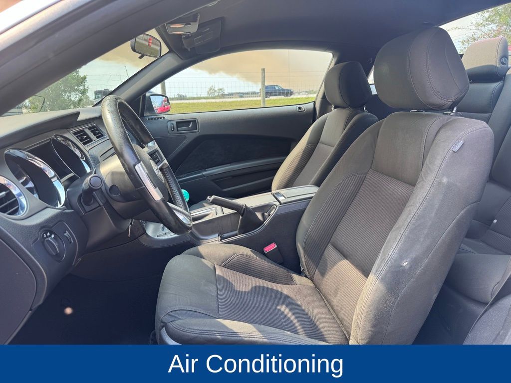 2014 Ford Mustang V6