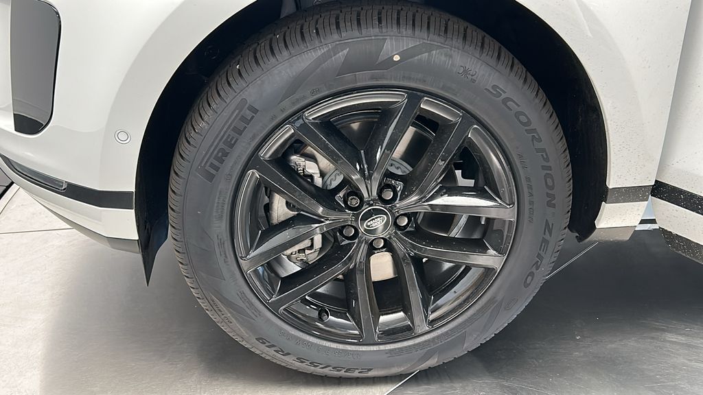 2024 Land Rover Range Rover Evoque S 10